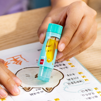 Клей-карандаш Deli Larva EA211 8гр ПВП дисплей картонный детский - купить недорого с доставкой в интернет-магазине