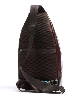 Рюкзак слинг мужская Piquadro Blue Square CA4827B2/MO коричневый кожа - купить недорого с доставкой в интернет-магазине