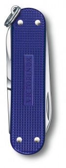 Нож перочинный Victorinox Classic Night Dive (0.6221.222G) 58мм 7функц. карт.коробка - купить недорого с доставкой в интернет-магазине