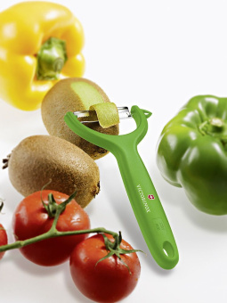 Овощечистка для овощей и фруктов Victorinox Tomato and Kiwi зеленый (7.6079.4) - купить недорого с доставкой в интернет-магазине