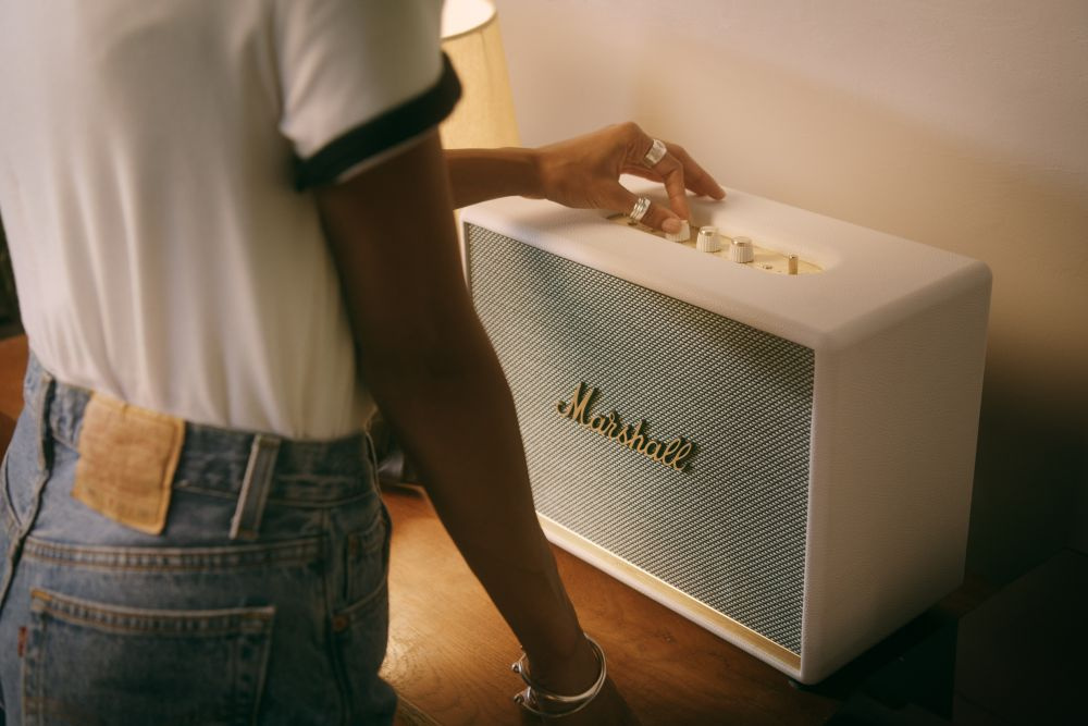 Колонка порт. Marshall Woburn II белый/золотистый 130W 2.1 BT/3.5Jack 10м (1001905)