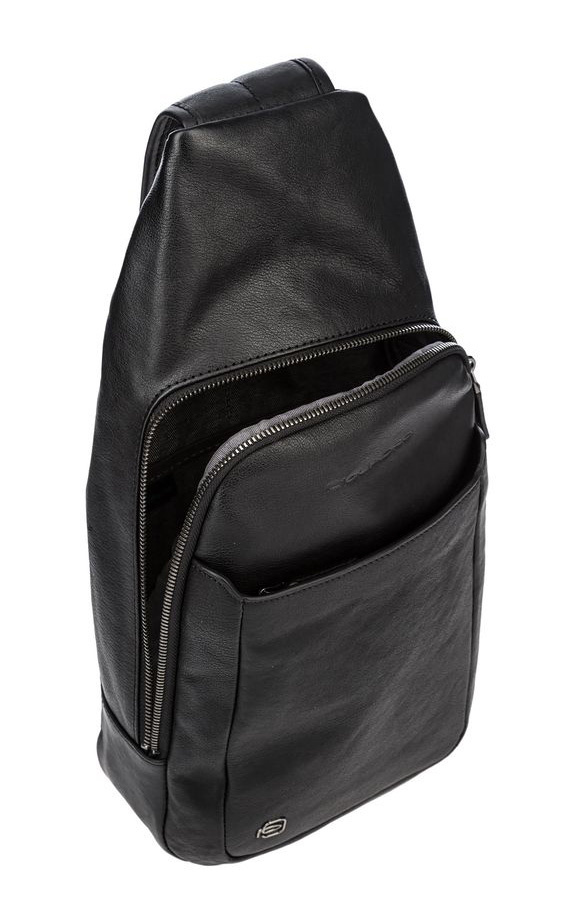 Рюкзак слинг Piquadro Black Square CA4827B3/N черный натур.кожа