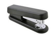 Степлер Kw-Trio 05870BLCK 24/6 (20листов) черный 50скоб металл/пластик закрытый/открытый Степлер Kw-Trio 05870BLCK 24/6 (20листов) черный 50скоб металл/пластик закрытый/открытый