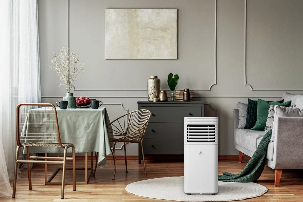 Кондиционер мобильный Royal Clima Cubo RM-CU30HH-E белый площ.21м2