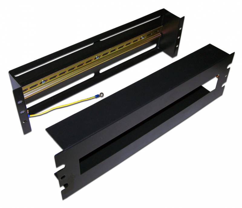 Панель Lanmaster TWT-CB-DINRL/3U черный