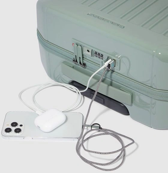 Чемодан Piquadro PQ LIGHT (BV4425PQL/VE) 40x55x20см 31л. 1.99кг. поликарбонат изумрудный