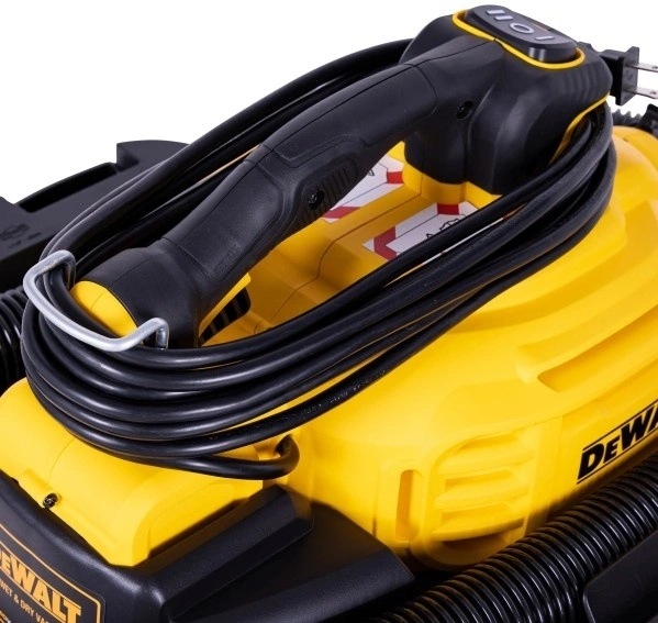 Строительный пылесос DeWalt DXV234P 1080Вт (уборка: сухая/влажная/выдув/сбор воды) желтый