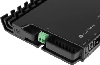 Маршрутизатор MikroTik RB5009UG+S+IN 10/100/1000 компл.:устройство/крепления/адаптер черный - купить недорого с доставкой в интернет-магазине