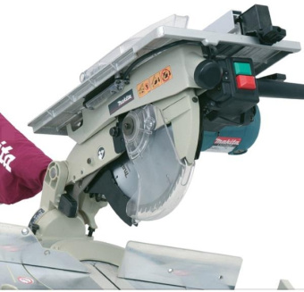 Торцовочная пила Makita LH1040F 1650Вт 4800об/мин d=260мм - купить недорого с доставкой в интернет-магазине