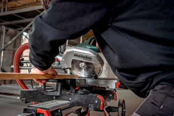 Торцовочная пила Metabo KGS 254 M 1800Вт 4500об/мин d=254мм - купить недорого с доставкой в интернет-магазине