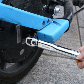 Ключ динам. Deko DKTW01 1/4"" (065-0341) - купить недорого с доставкой в интернет-магазине