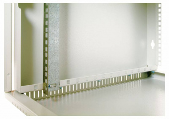 Шкаф коммутационный ЦМО ШРН-ЭКОНОМ (ШРН-Э-18.650) настенный 18U 600x650мм пер.дв.стекл 65кг серый 600мм 31.8кг 180град. 930мм - купить недорого с доставкой в интернет-магазине