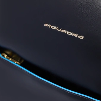 Рюкзак женский Piquadro Blue Square CA6678B2/N черный кожа - купить недорого с доставкой в интернет-магазине