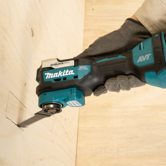 Многофункциональный инструмент Makita DTM52RTJX1 синий/черный - купить недорого с доставкой в интернет-магазине