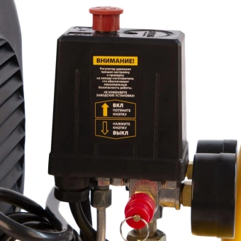 Компрессор поршневой Denzel DLC1300/24 безмасляный 206л/мин 24л 1300Вт желтый/черный - купить недорого с доставкой в интернет-магазине