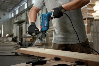 Дрель-шуруповерт Bosch GSB 600 600Вт патрон:ключев. (06011A0320) - купить недорого с доставкой в интернет-магазине