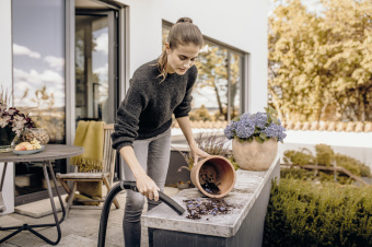 Строительный пылесос Karcher WD 5 P S V-25/5/22 1100Вт (уборка: сухая/сбор воды/выдув) желтый - купить недорого с доставкой в интернет-магазине