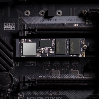 Накопитель SSD A-Data PCIe 4.0 x4 2TB AGAMMIXS70B-2T-CS XPG Gammix S70 Blade M.2 2280 - цена, купить или заказать с доставкой в интернет-магазине Накопитель SSD A-Data PCIe 4.0 x4 2TB AGAMMIXS70B-2T-CS XPG Gammix S70 Blade M.2 2280 - купить недорого с доставкой в интернет-магазине
