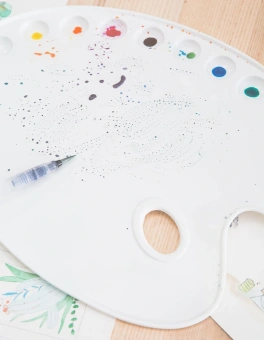 Палитра для смешивания красок Deli 68300 эллипс 400x290мм пластик - купить недорого с доставкой в интернет-магазине