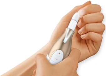 Маникюрно-педикюрный набор Beurer MP64 насадок в компл.:10шт (подсветка) золотистый/белый - купить недорого с доставкой в интернет-магазине