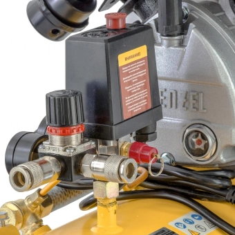 Компрессор поршневой Denzel DKV2200/50,Х-PRO масляный 400л/мин 50л 2200Вт желтый/черный - купить недорого с доставкой в интернет-магазине