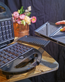 Сэндвичница Starwind SSM2301 750Вт черный - купить недорого с доставкой в интернет-магазине