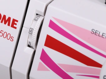 Швейная машина Janome Sew Line 500s белый - купить недорого с доставкой в интернет-магазине