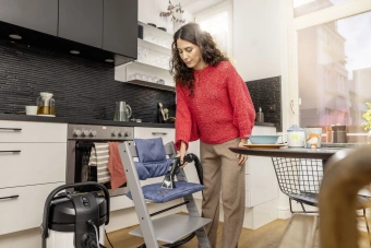 Пылесос моющий Karcher SE 4 Plus 1000Вт белый/черный - купить недорого с доставкой в интернет-магазине