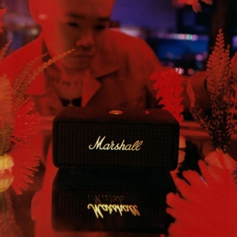 Колонка порт. Marshall Emberton III черный/золотистый 20W 2.0 BT 100м (EMBERTON III BLACK) - купить недорого с доставкой в интернет-магазине