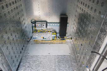 Шкаф коммутационный ЦМО (ШТВ-Н-15.6.5-4ААА-Т1) настенный 15U 600x530мм пер.дв.металл несъемн.бок.пан. 150кг серый 120град. 750мм всепогодный с вентилятором с нагревателем укомплектованный - купить недорого с доставкой в интернет-магазине