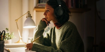 Наушники мониторные Audio-Technica ATH-M20XBT черный беспроводные bluetooth оголовье (80002893) - купить недорого с доставкой в интернет-магазине