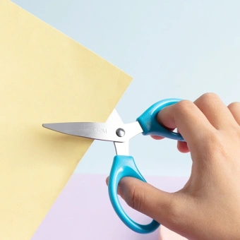 Ножницы Deli EM700 детские 130мм ручки пластиковые симмет. сталь ассорти - купить недорого с доставкой в интернет-магазине