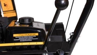 Снегоуборщик бензин. Champion SnowLine PNST656 6.5л.с. - купить недорого с доставкой в интернет-магазине