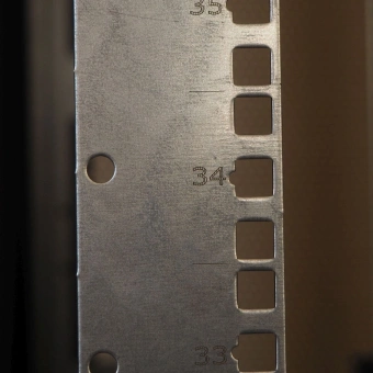 Шкаф серверный ЦМО (ШТК-М-42.8.10-88АА-9005) напольный 42U 800x1000мм пер.дв.перфор. 2 бок.пан. задн.дв.перфор. 1200кг черный 850мм 151кг 180град. 2048мм IP20 - купить недорого с доставкой в интернет-магазине