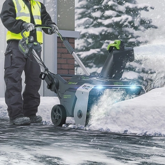 Снегоуборщик электр. Greenworks GD82ST - купить недорого с доставкой в интернет-магазине