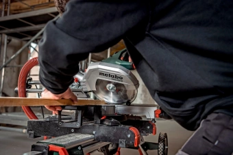 Торцовочная пила Metabo KGS 254 M 1800Вт 4500об/мин d=254мм - купить недорого с доставкой в интернет-магазине
