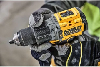 Дрель-шуруповерт DeWalt DCD805H2T аккум. патрон:быстрозажимной (кейс в комплекте) (DCD805H2T-QW) - купить недорого с доставкой в интернет-магазине