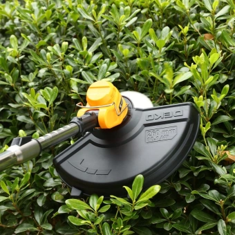 Триммер электрический Deko DKTR12 1х2.5Ач аккум. неразбор.штан. реж.эл.:леска/нож/диск - купить недорого с доставкой в интернет-магазине