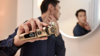 Бритва роторная Philips SP9883/36 реж.эл.:3 питан.:аккум. золотистый/черный - купить недорого с доставкой в интернет-магазине