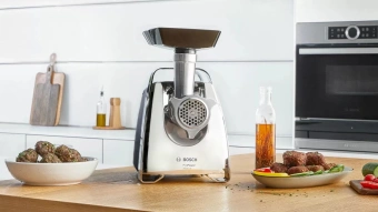 Мясорубка Bosch MFW67440 2000Вт черный/серебристый - купить недорого с доставкой в интернет-магазине