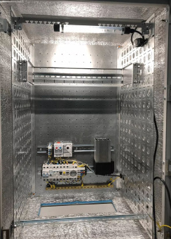 Шкаф коммутационный ЦМО (ШТВ-Н-18.6.5-4ААА-Т2) настенный 18U 600x500мм пер.дв.стал.лист несъемн.бок.пан. 150кг серый IP65 уличный всепогодный с нагревателем с силовыми розетками укомплектованный - купить недорого с доставкой в интернет-магазине