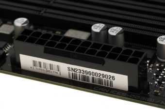 Материнская плата Gigabyte B760 GAMING X AX Soc-1700 Intel B760 4xDDR5 ATX AC`97 8ch(7.1) 2.5Gg RAID+HDMI+DP - купить недорого с доставкой в интернет-магазине