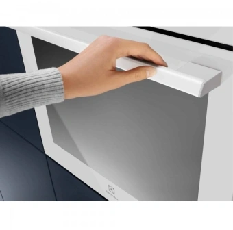 Духовой шкаф Электрический Electrolux EOF5F50BV белый - купить недорого с доставкой в интернет-магазине