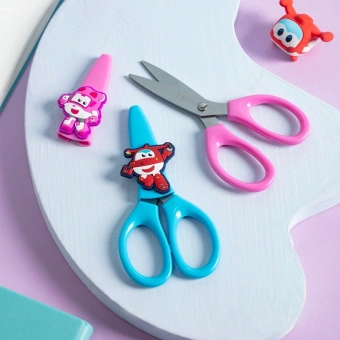 Ножницы Deli EM700 детские 130мм ручки пластиковые симмет. сталь ассорти - купить недорого с доставкой в интернет-магазине