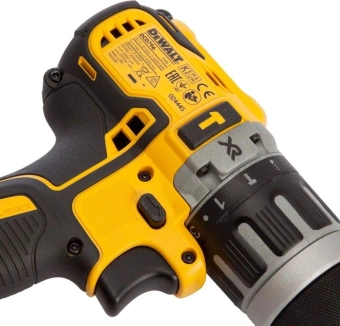 Дрель-шуруповерт DeWalt DCD796D2-QW аккум. патрон:быстрозажимной (кейс в комплекте) - купить недорого с доставкой в интернет-магазине