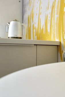 Чайник электрический Hyundai HYK-S4500 1.7л. 2200Вт жемчужный/золотистый корпус: металл/пластик - купить недорого с доставкой в интернет-магазине