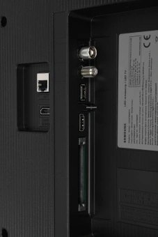 Телевизор LED Samsung 32" UE32F6000FUXRU черный FULL HD 200Hz DVB-T2 DVB-C 3D USB Smart TV - купить недорого с доставкой в интернет-магазине