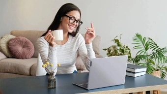 Ноутбук Lenovo IdeaPad Slim 5 16IMH9 Core Ultra 7 155H 16Gb SSD1Tb Intel Arc 16" OLED 2K (2048x1280) noOS l.grey WiFi BT Cam (83DC004HRK) - купить недорого с доставкой в интернет-магазине