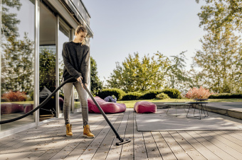 Строительный пылесос Karcher WD 2 Plus S V-15/4/18 1000Вт (уборка: сухая/сбор воды) желтый - купить недорого с доставкой в интернет-магазине