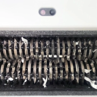 Шредер Office Kit S210N 3,9x38 белый (секр.P-4) фрагменты 16лист. 35лтр. скрепки скобы пл.карты CD - купить недорого с доставкой в интернет-магазине